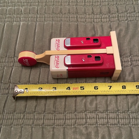 Vintage Collectibles 1993 Coca Cola Salt & Pepper Shaker Set Gas Pump w/Holder - Picture 11 of 13